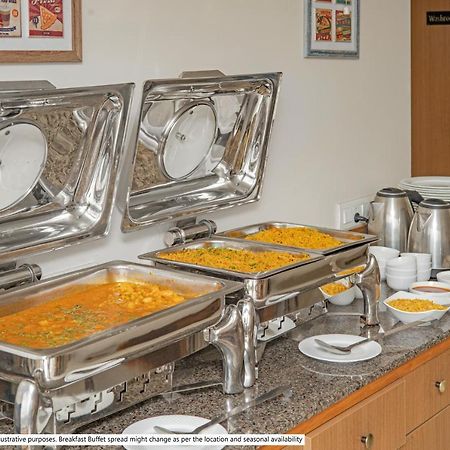 Treebo Samhaar Residency Thoraipakkam Hotel Csennai Kültér fotó