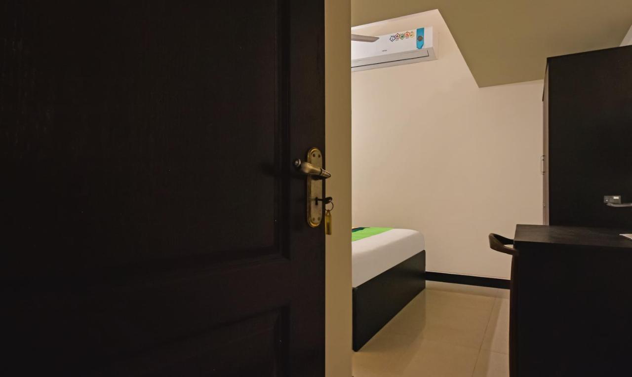 Treebo Samhaar Residency Thoraipakkam Hotel Csennai Kültér fotó